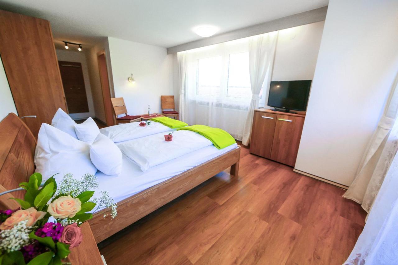 Hotel Schonblick Оберйох Екстериор снимка